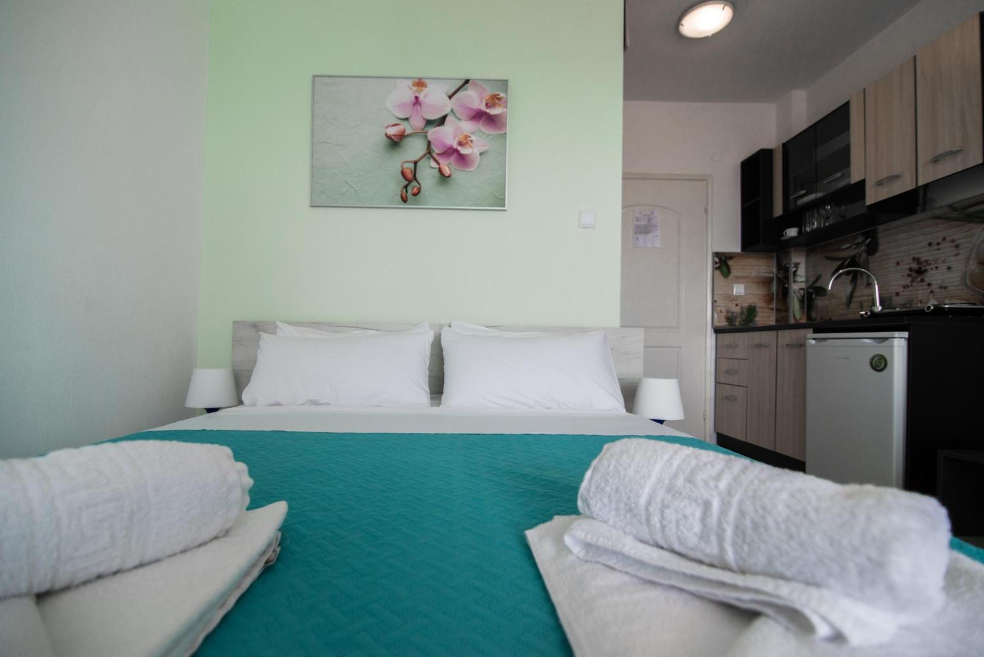 Dias Apartments Mola Kalyva Eksteriør bilde