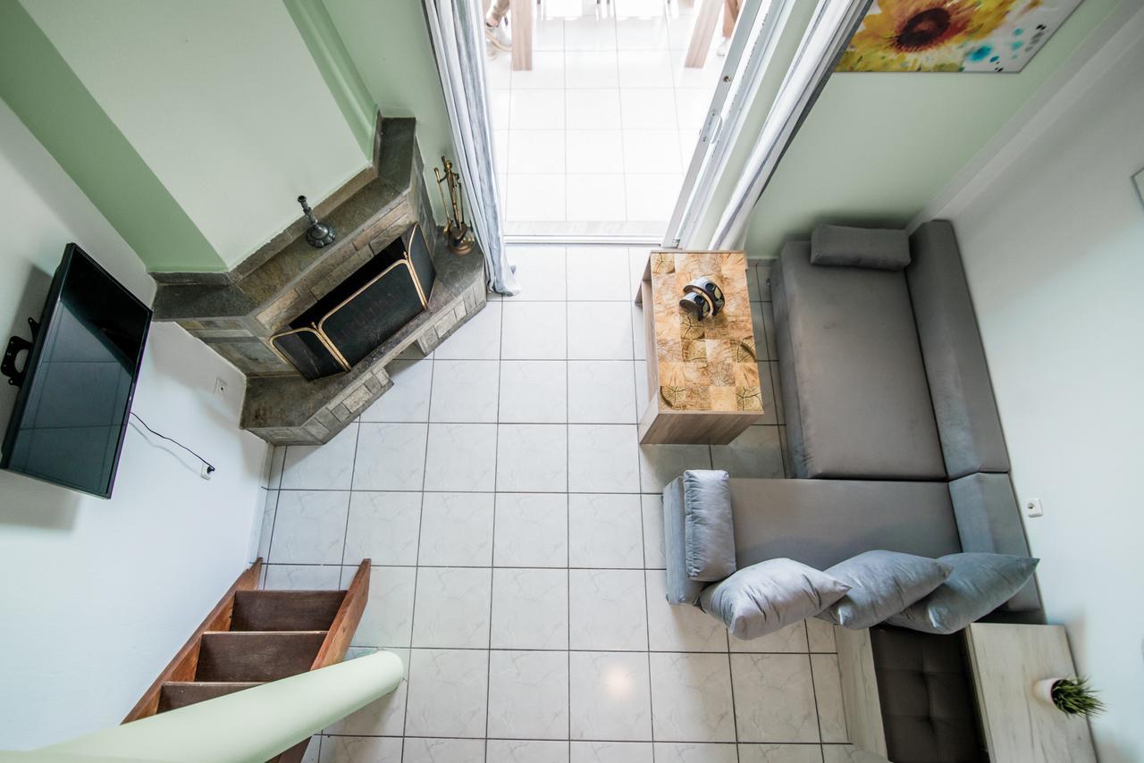 Dias Apartments Mola Kalyva Eksteriør bilde